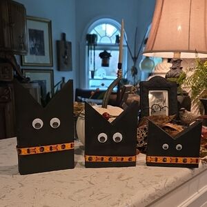 Wooden Halloween Kitty Kats!